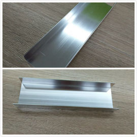 Silberne Helligkeit Machanically polierte Aluminiumprofil-in hohem Grade Verschleißfestigkeit